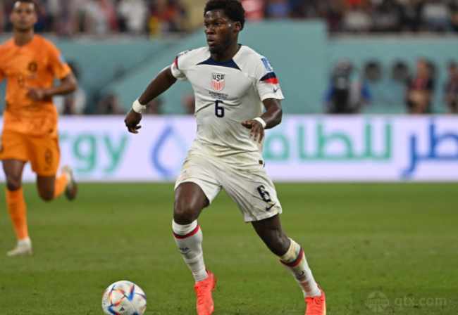 赛中站上同 赛中站上同